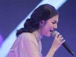 Daftar-5-lagu-rohani-Melitha-Sidabutar-yang-populer.jpg