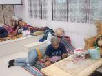 Dapur-umum-di-Posko-yang-dibuat-Pemkab-Minut-Sulawesi-Utara-t567r.jpg