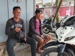 Deky-Tengko-dan-Meyer-Pinatik-di-Pangkalan-Ojek-Perempatan-Tumpaan-Minsel-Sulawesi-Utara.jpg