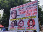 Demo-di-Gedung-KPU-Massa-Dirikan-Baliho-Lengserkan-Jokowi-Serta-Pecat-Hakim-Anwar-Usman.jpg