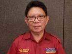 Dosen-Ekonomi-Universitas-Negeri-Manado-Unima-Robert-Winerungan-hyu7.jpg