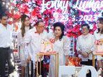 Fenny-Lumanauw-istri-Bupati-Minahasa-Royke-Roring-merayakan-hari-ulang-tahun.jpg