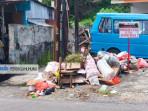 Ferdi-Guhuhuku-Tribun-Manado-Tumpukan-sampah-di.jpg