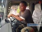 Firman-Sopir-Truk-Kontainer-di-Kota-Bitung-Foto.jpg