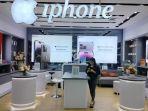 Foto-Dokumentasi-Tribun-Manado-Nielton-Durado-Caption-iPhone-Store-It-Center-Manado.jpg