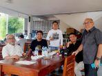 Foto-bersama-pengurus-Kagama-Manado-5y78.jpg