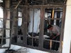 Fredy-Lansun-salah-satu-pemilik-rumah-yang-terbakar-menyebut-Damkar-datang-cukup-cepat.jpg