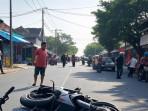 Gambar-kecelakaan-motor-tertabrak-truk-diolah-dari-AI-Grok-X.jpg