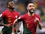 Gelandang-Portugal-Bruno-Fernandes-merayakan-gol-kedua-timnya-selama-pertandingan-sepak-bola-Grup-H.jpg