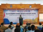 Gubernur-Sulawesi-Utara-Yulius-Selvanus-saat-membuka-Uji-Kompetensi-Wartawan.jpg