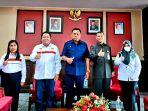 Gubernur-Sulut-Olly-Dondokambey-menerima-Kepala-BP2MI-SulutGo90O.jpg