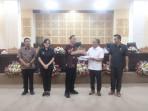 HADIR-Wali-Kota-Tomohon-Caroll-J-A-Senduk-saat-hadir-di-Rapat-hjghjhgj.jpg