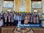 HADIRI-IBADAH-Gubernur-Sulawesi-Utara-Yulius-Selvanus-Komaling-YSK-ty-jrw34j77.jpg