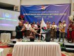 HADIRI-Wali-Kota-Bitung-Hengky-Honandar-SE-didampingi-istri-tercintaLO0.jpg
