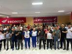 Honda-DAW-menggelar-roadshow-edukasi-keselamatan-berkendara-Cari_Aman-yang-fgjhfghfgh.jpg