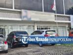ILUSTRASI-Mobil-yang-diparkir-di-salah-satu-kantor-pemerintah-di-Kota-Manadolo0.jpg