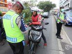 Ilustrasi-operasi-tilang-oleh-polisi-orang-di-dalam-foto-ini-bukan-orang-yang-dimaksud-dalam-berita.jpg