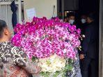 Jokowi-Kirim-Buket-Bunga-Ucapan-Selamat-Ulang-Tahun-untuk-Megawati.jpg