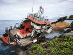 Kapal-LCT-Remu-Selatan-mengalami-mati-mesin-k.jpg