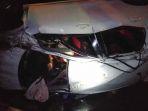 Kecelakaan-Maut-di-Jebres-Solo-Toyota-Yaris-Tabrak-Truk-Lalu-Terjun-ke-Parit-Pengemudi-Tewas.jpg