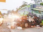 Kecelakaan-maut-pikap-tabrakan-dengan-bus-tewaskan-4-orang.jpg