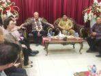 Kedatangan-Peter-Youngren-mendapatkan-sambutan-hangat-dari-Gubernur9.jpg