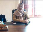 Kepala-Dinas-Perdagangan-Perindustrian-Koperasi-dan-UKM-Disperindagkop-Bolmut-Leida-Pontohkjkhkjhj.jpg