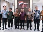 Kunjungan-di-Kantor-OJK-SulutGoMalut-Foto.jpg