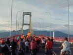 Lolos-16-Besar-Piala-Dunia-2022-Fans-Spanyol-di-Manado-Sulawesi-Utara-Konvoi-Keliling-Kota-Tinutuan.jpg