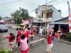 Lomba-yan-digelar-oleh-warga-Wakeke-di-Manado-Sulawesi-Utara.jpg