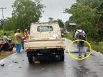 Mahasiswi-tergeletak-usai-bertabrakan-dengan-mobil-pick-up-di-jalan-Trans-Kalimantan.jpg
