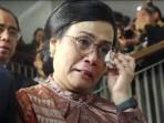 Mantan-Menteri-Keuangan-Sri-Mulyani-Indrawati-meneteskan-air-mata.jpg