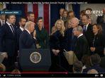 Momen-Donald-Trump-Tak-Sentuh-Alkitab-Saat-Pengambilan-Sumpah-Presiden-AS-Tradisi-Dipertanyakan.jpg
