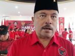 PDIP-MANADO-Richard-Sualang-Ia-masih-dipercayakan-pimpin-PDIP-Manadoghjkghjghj.jpg