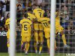 Para-pemain-Barcelona-merayakan-gol-Robert-Lewandowski-ke-gawang-Valencia.jpg