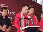 Pasangan-Ronald-Kandoli-Fredy-Tuda-yang-menjoop.jpg