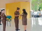 Pelantikan-Andi-Fika-Saleh-sebagai-Kasi-Pidum-Kejari-Tomohon-Senin-7112022.jpg