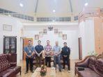 Pertemuan-Tribun-Manado-bersama-Wali-Kota-Tomohon-Caroll-Senduk-Kamis-23223-malamfgjj.jpg