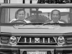 Prabowo-Subianto-memberikan-ucapan-Selamat-Ulang-Tahun-yang-ke-63-kepada-Bapak-Presiden-Jokowi.jpg