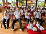 RAPAT-STUNTING-Camat-Wori-Oktavianus-Jus-Mayuntu-bersama-sejumlah-Camat.jpg