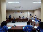 Rapat-dengar-pendapat-Komisi-IV-DPRD-jghjghjghj.jpg