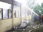 SMP-Negeri-5-Bitung-terbakar-bncfgncg.jpg