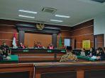 Sidang-Pledoi-Terdakwa-Joko-Suroso-dalam-kasus-korupsi-PT-Air-Manado-ju890.jpg