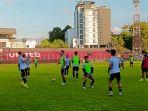 Skuad-Sulut-United-FC-melakoni-latihan-perdana-setelah-libur-di-Stadion-Klghjghjg.jpg
