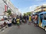 Sosok-korban-penikaman-di-depan-Jumbo-Pasar-Swalayan.jpg