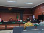 Sudirman-Pakar-Audit-Kerugian-Negara-saat-memberikan-keterangan-di-sidang-korupsi-PT-Air-Manado.jpg