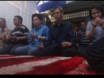 Tatong-berdoa.jpg