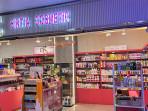 Toko-Sintia-Cosmetic-sudah-dibuka-di-Lantai-Dasar-itCenter-Manado-Foto.jpg