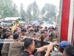 UNJUK-RASA-Unjuk-rasa-sekelompok-warga-yang-menamakan.jpg
