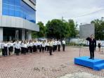 Upacara-Bendera-di-Halaman-Kantor-Cabang-BRI-Tondano-pada-Selasa-28102025-pagi.jpg